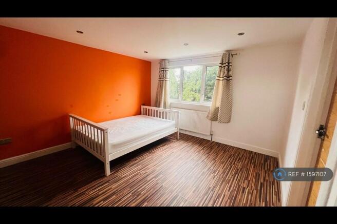 Attic Large Bedroom 