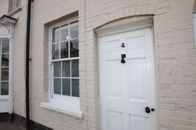 Churchgate 4 - Front door
