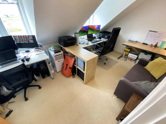 Photo 18