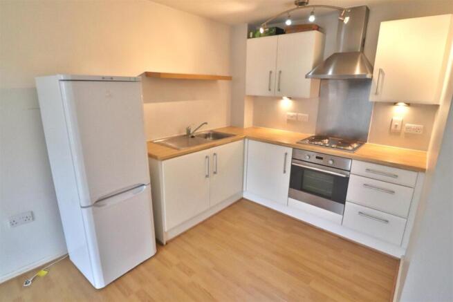 OPEN PLAN LIVING/KITCHEN AREA