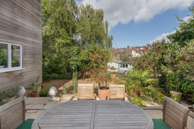 Roland Road E17