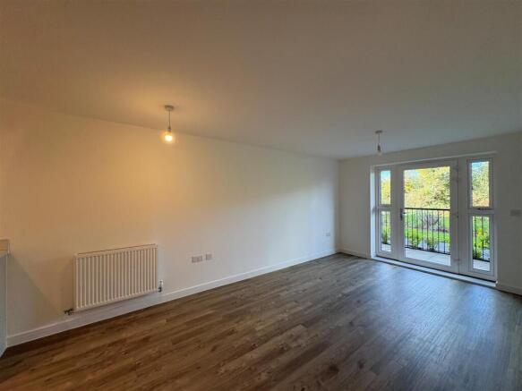 1 bed living room.jpg