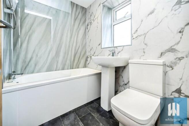 2 bed Terraced to rent Image 10
