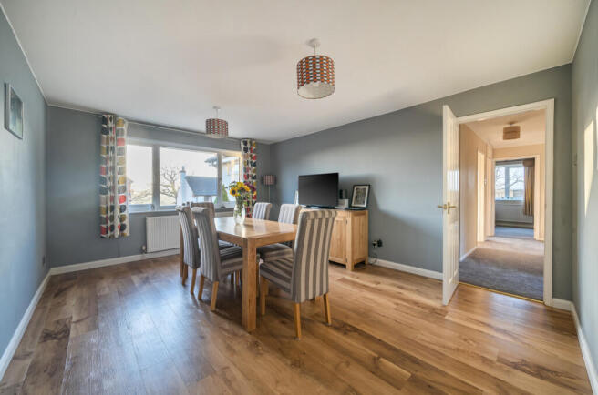 1419704-9-699de8e...