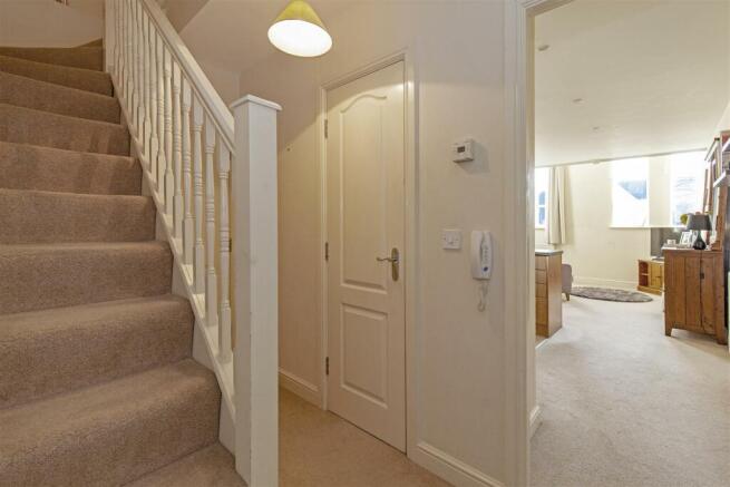 Entrance Hall-1.jpg
