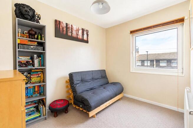 3 bed Terraced for sale Image 12