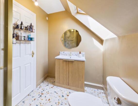 3 bed Semi-Detached for sale Image 12