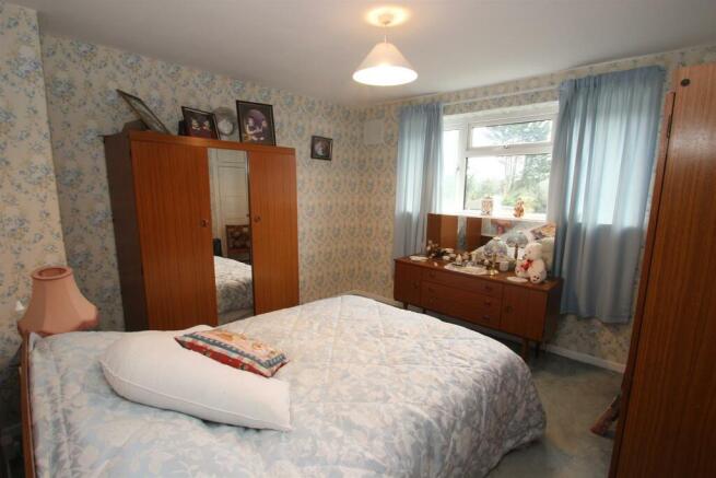 bed1.JPG