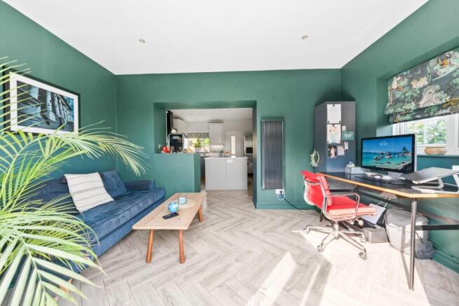 4 bed Terraced for sale Image 8