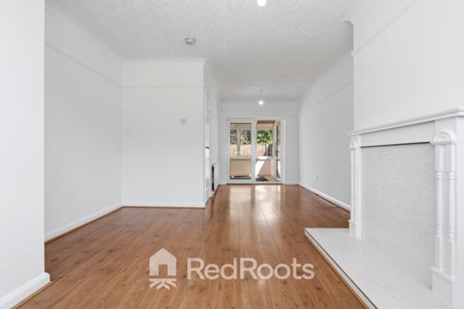 3 bed Semi-Detached for sale Image 4
