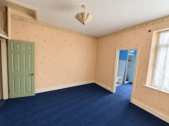 2 bed Terraced for sale Image 10