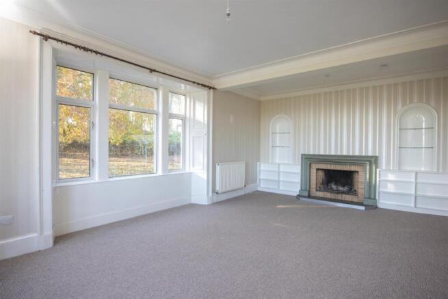 newlands-farmhouse-02 Lounge.jpg