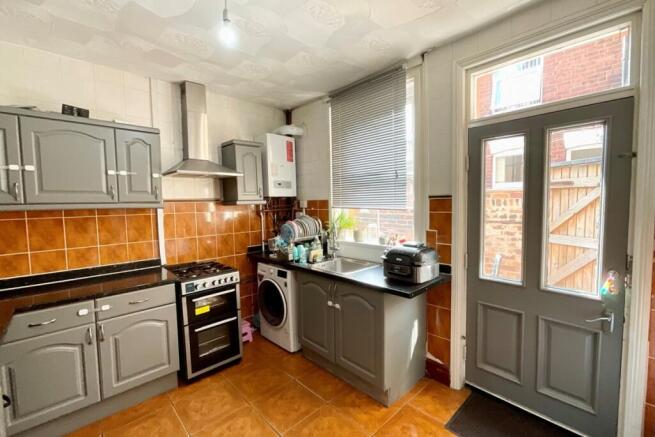 4 bed Terraced for sale Image 8