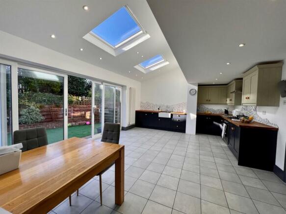 20 Westfield Drive 9.jpg