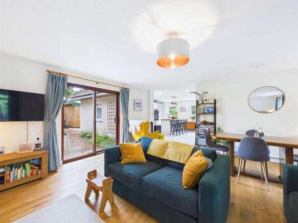 Sitting Room & Dining Area