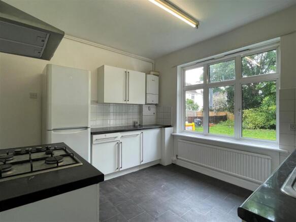 Kitchen.a.jpg