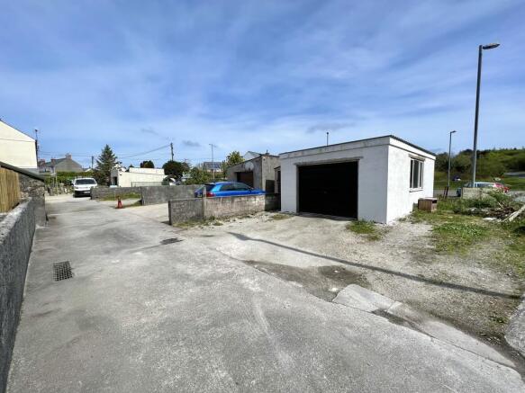 Garage and Off St...