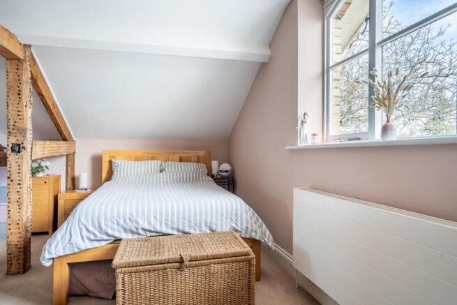 2 bed Penthouse for sale Image 8