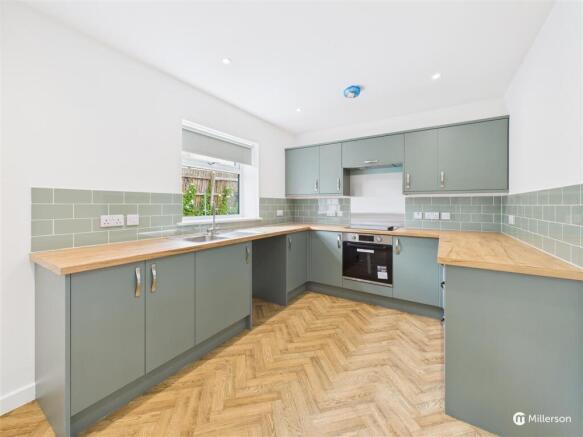 KITCHEN / DINER