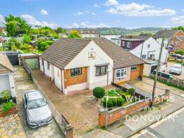 98, Clarence Road, South Benfleet, Benfleet SS7 1DB