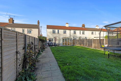 Woodbridge Avenue, Leatherhead, KT22