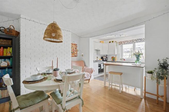 Open Kitchen Diner_5.jpeg