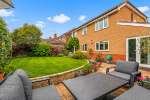 35, The Huntings, Kirby Muxloe LE9 2BX