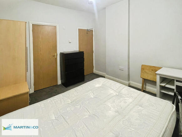 74446830-IMG_502_...