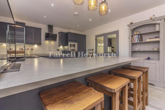 Kitchen h