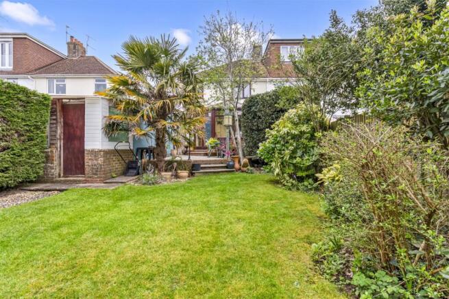 17 Pines Avenue-026.JPG