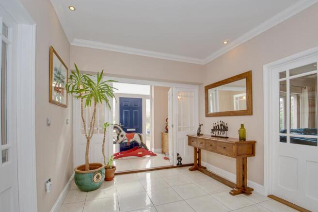 ENTRANCE PORCH