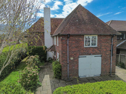 Broomcroft Road, Felpham