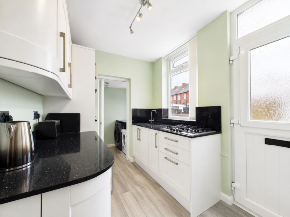 3 bed Terraced for sale Image 4