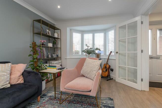 3HousefieldWay-15.jpg