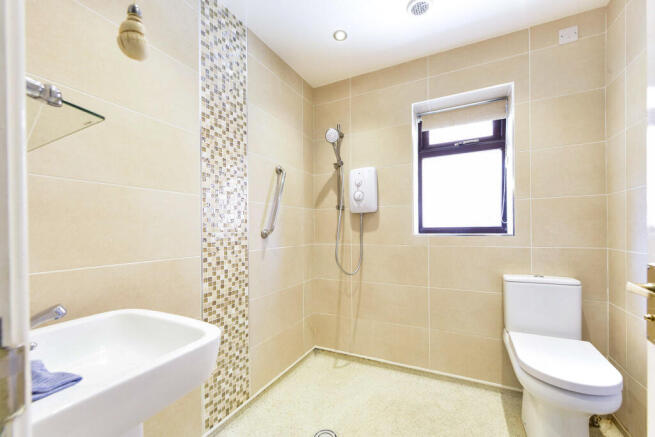 3 bed Detached Bungalow for sale Image 9
