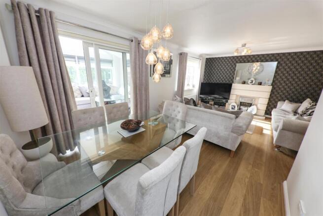 3 bed Detached for sale Image 9