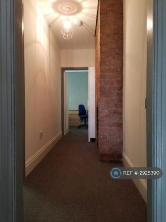 4 bed Terraced to rent Image 11
