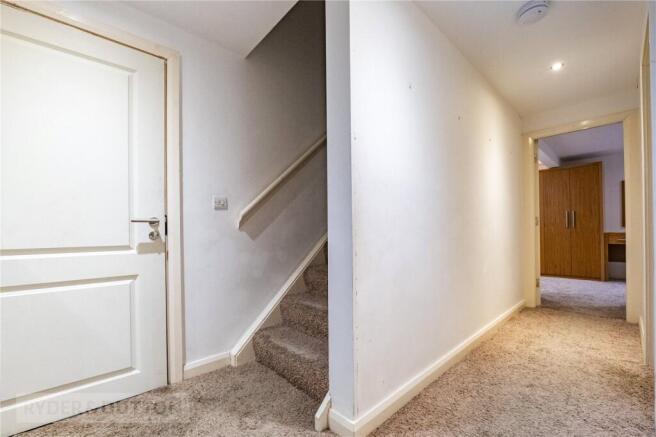 2 bed Apartment for sale Image 8