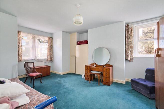 2 bed Apartment for sale Image 5