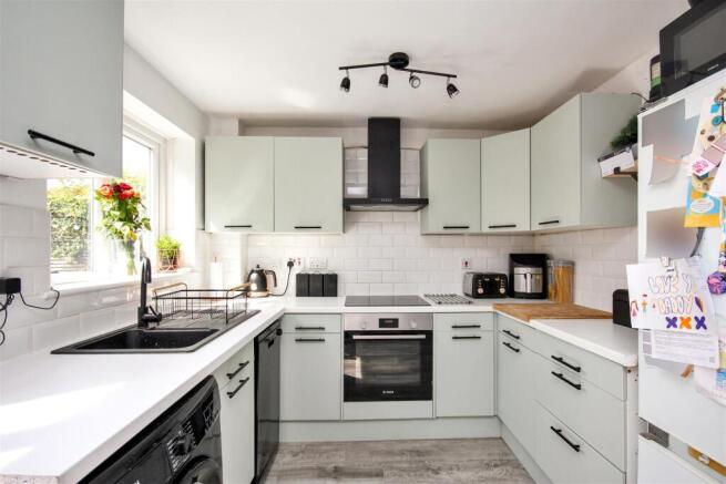 kitchen 1.JPG