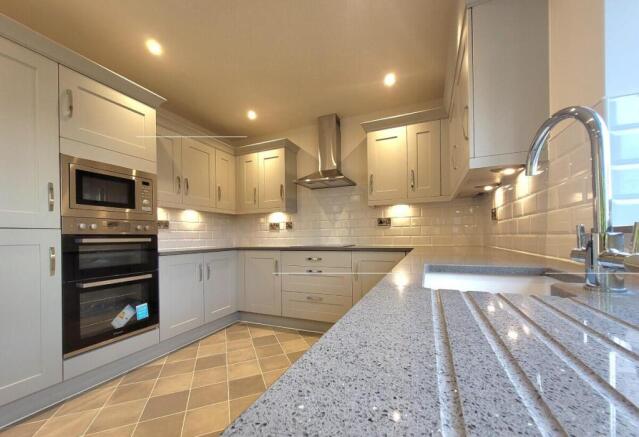 U kitchen-Primesave.jpg