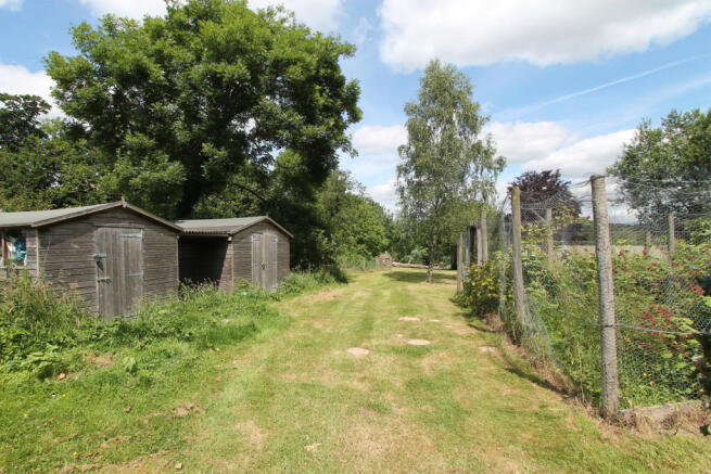 GARDEN3.jpg