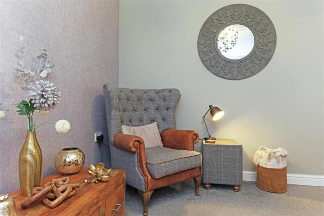 4 bed Detached for sale Image 12