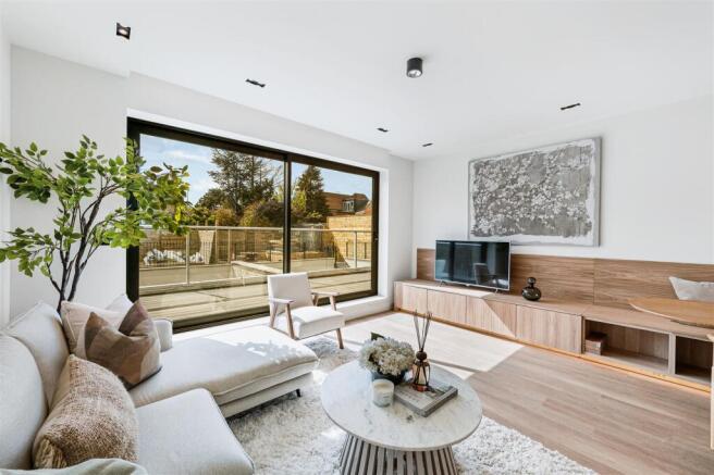 Flat 3 -50 Creswick road W3-1.jpg