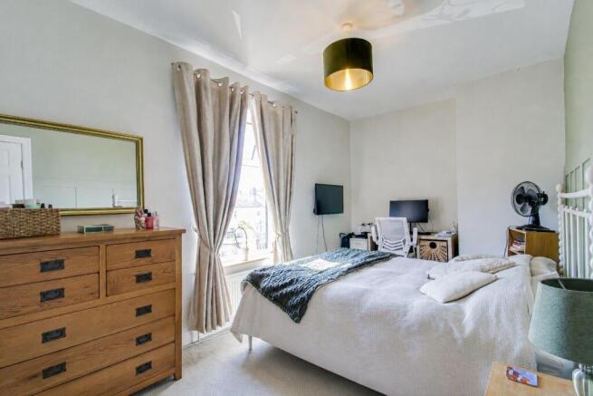2 bed Terraced for sale Image 6