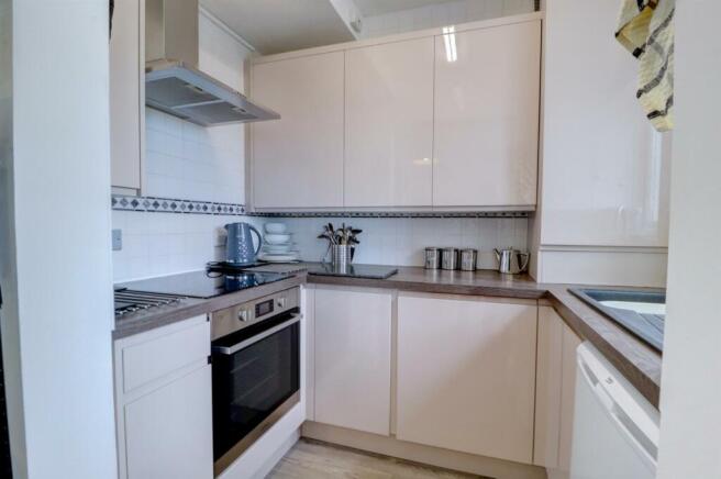 Kitchen .3.jpg