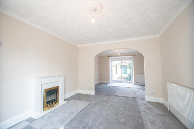 3 bed Terraced to rent Image 3