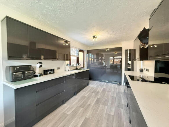 Shannon Drive, Caister-on-sea photo 4