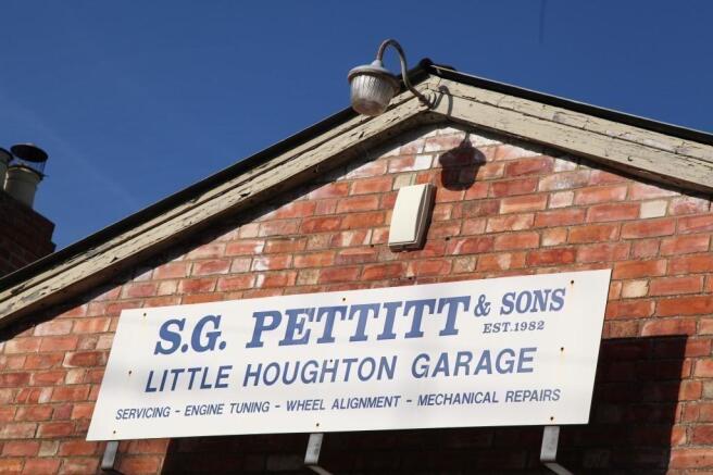 MG garage