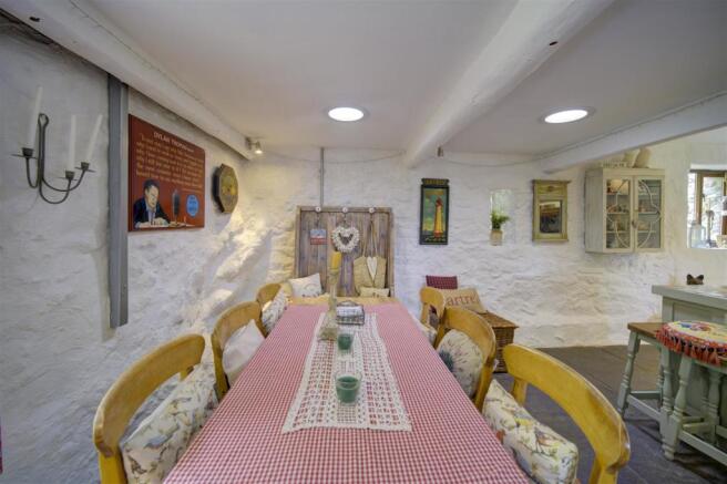 Open Plan Kitchen/Dining Room
